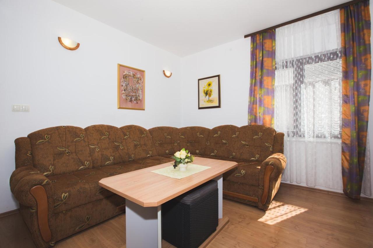 Apartmani Nada & Darko, Kampor, Rab, Hrvatska Eksteriør bilde