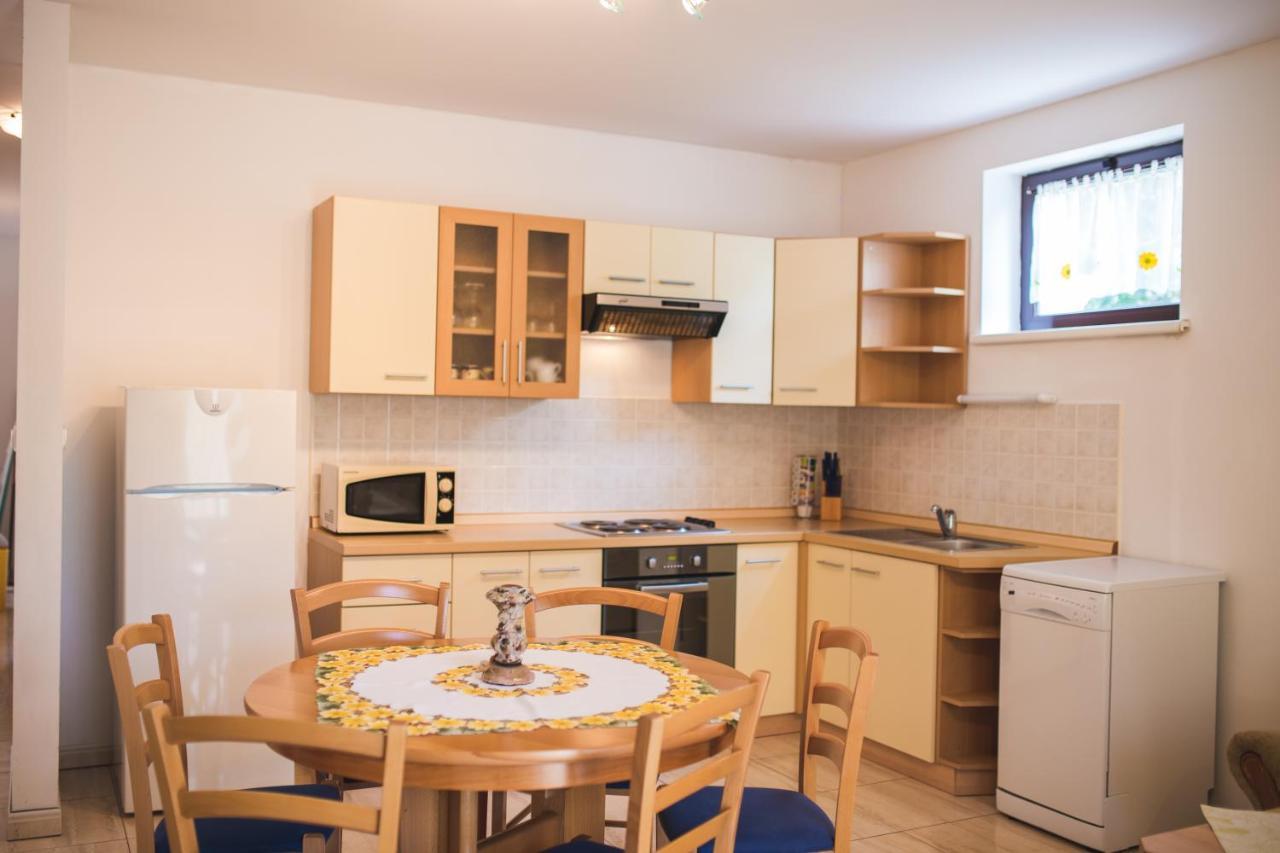 Apartmani Nada & Darko, Kampor, Rab, Hrvatska Eksteriør bilde