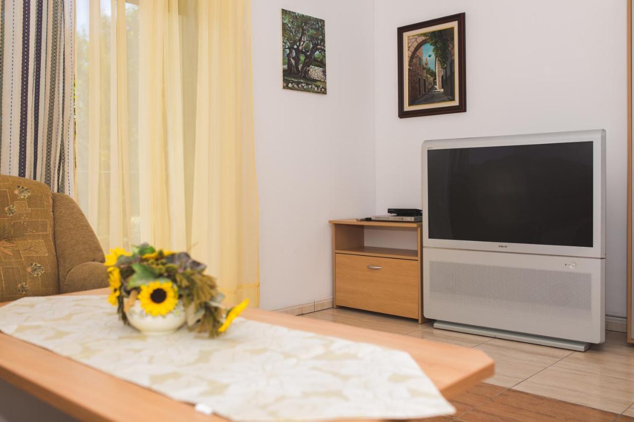 Apartmani Nada & Darko, Kampor, Rab, Hrvatska Eksteriør bilde
