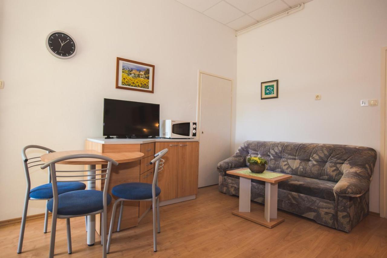 Apartmani Nada & Darko, Kampor, Rab, Hrvatska Eksteriør bilde